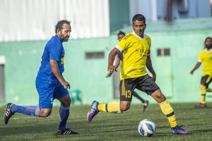 ސޮކަ މޭޓްސްއާ އެއްވަރުކޮށް ހުޅުމާލެ ވެޓެރަންސް ފައިނަލަށް 