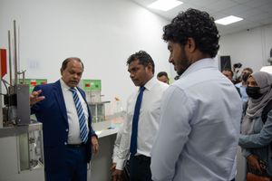 ތެލުގެ ކޮލިޓީ ކަށަވަރު ކުރާ ލެބޯޓްރީއެއް އެސްޓީއޯއިން ހުޅުވައިފި