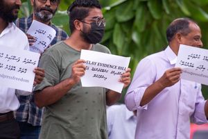 'ދައުރު' ނޫހުގެ ނޫސްވެރިންނަށް މަރުގެ އިންޒާރު ދިން މައްސަލައެއް