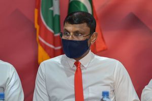 ރިޔާޒް ރަޝީދުގެ މަސްލަހަތު އޮންނަ ކުންފުނި ހާޒިރުވާން އަންގައިފި