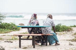ޑަބަލް ޕެންޝަން: އެއް އަތަކަށް ބުރަ، ބޮޑު ބޭއިންސާފެއް