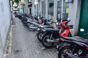 ކެނެރީގެ ހުންނަ ގޯޅީގައި ވެހިކަލް ޕާކުކުރުން މަނާކޮށްފި 