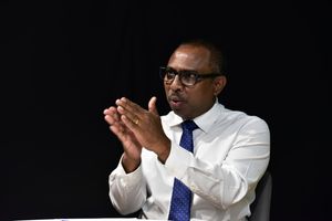 ހިޔާނާތުގެ ދައުވާކުރާ ހިސާބުން އިސްތިއުފާ ދޭނަން: އާޒިމް
