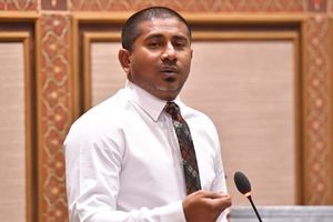 މަހުލޫފް ބަލިވެ އުޅުއްވާތީ މަޖިލީހަށް ހާޒިރު ނުކުރެވުނު
