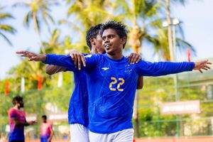 ކަނޑިންމަ އަތުން ވެސް ނިޔާމަ އަށް މޮޅެއް 