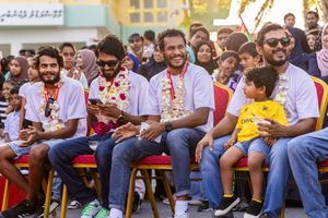 އުފަން ފަސްގަނޑުން ޗެމްޕިިއަނުންނަށް ހޫނު މަރުހަބާ އެއް