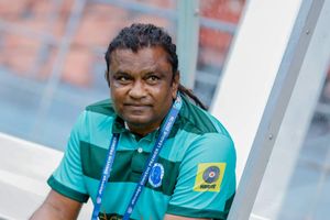 ނިއު ރޭޑިއަންޓްއާ އެކު ސުޒޭނަށް ރާއްޖޭގެ އެންމެ ބޮޑު ކްލަބްގެ ޕްރެޝަރު