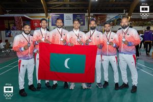 ފިރިހެން ބެޑްމިންޓަން ޓީމަށް ރިހި މެޑަލް