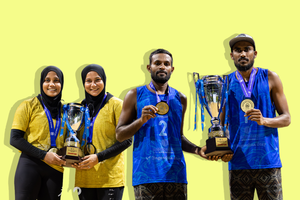 ގައުމީ ބީޗްވޮލީ ލީގުގެ ތަށި އެޑަމް އާއި ކުޑަކާއްޓެ އަދި ޒީނިޔާ އާއި އަރީޝާ އަށް