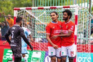 މަންދޫ އާއި ދަނގެތިން ފެށީ މޮޅަކުން 