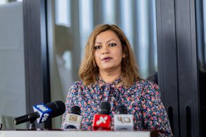 ބަރުލަމާނީއަށް ތާއީދު ނުކުރުމަކީ މައްސަލައެއް ނޫން: ޑިމޮކްރެޓްސް