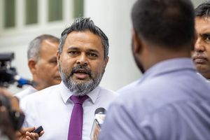 ޔާމީނަށް ވާދަނުކުރެވޭނެ ކަމަށް ބުނަނީ ސަރުކާރުގެ ޕްރެޝަރާހެދި