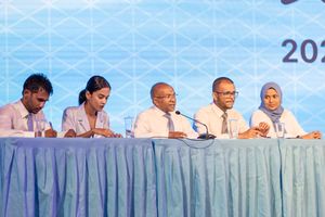 ޔަންގް ޑެމްސް "ހުއްޓިފައި" އޮތުމުން ޒުވާން މެމްބަރުންގެ ނުރުހުން 