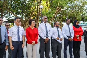 ޗައިނާއިން ހަދިޔާކުރި މަގުބައްތިތައް ޖެހުން އިފްތިތާހުކޮށްފި
