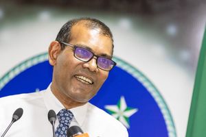 ނަޝީދު އެނބުރި ރާއްޖެއަށް ވަޑައިގެންފި، ޖަލްސާ "ފޯރިގަދަ" ވެދާނެ