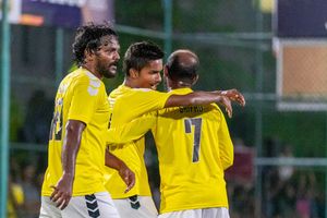 ޗެމްޕިއަން ފެނަކަ އެއްވަރު، އާރްއާރްސީ ފެށީ މޮޅަކުން 