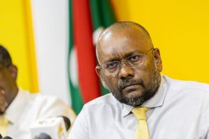 މަސައްކަތްތެރިންގެ ބިލަށް ބަހުސް ނުކުރާތީ ނަޝީދަށް ފާޑުކިޔައިފި