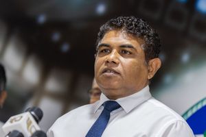 ފުއްގިރި ދިން ކުންފުނީގެ ރާއްޖޭގެ މަންދޫބަކީ ބޮންޑޭ: އަދީބު