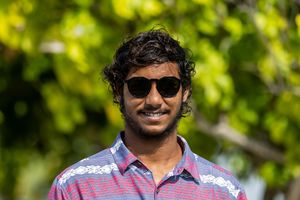 ސްކޭޓަށް އޮތް އާދަޔާ ހިލާފު ލޯބީގައި ދޫކޮށްލި ރަމްޒު