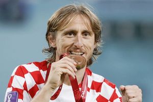 Modric's Croatia aiming for first trophy against boosted Spain