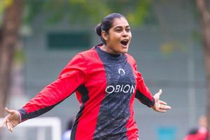 އެފްއޭއެމް ވިމެންސް ފުޓްބޯލް ލީގު: ނިއު އާއި އޮޑީގެ ކުރިމަތިލުން އެއްވަރު