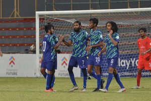 ގްރާންޑޭ އަތުން މޮޅުވެ ސަސް އިން ހަތަރު ވަނަ ކަށަވަރުކޮށްފި