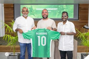 ލެޖެންޑަރީ ފުޓްސަލް ތަރި ރިކާޑީނިއޯ އެޗްޑީސީ އަށް