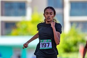 ރޫޔާ، 100 މީޓަރުގެ ގައުމީ ޔޫތު ރެކޯޑް އާ ކޮށްފި 