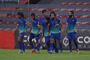 ގްރާންޑޭ ބަލިކޮށް ސަސް ފަސް ވަނަ އަށް 