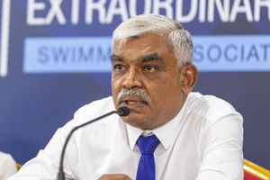އެންމެ ބޮޑު އަމާޒަކީ ސްވިމިން ޕޫލްގެ މަސައްކަތް ނިންމުން