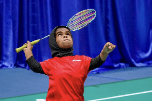 އީޝަލް ތާރީހުގެ ތެރެއަށް، ދެއްކި ހިތްވަރަށް ތައުރީފު ހައްގު