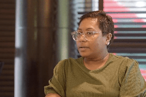 އަންހެން ފުޓްބޯޅަ އަށް ހާއްސަކޮށް އީގަލްސްގެ ކޭމްޕެއް