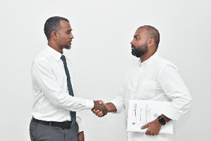 އެޕީލްސް ކޮމިޓީއެއް ނެތް، އެފްއޭމުން ލަފާ ހޯދަނީ