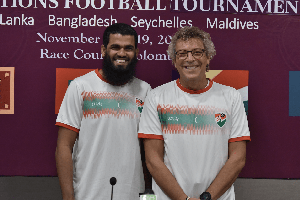 އަކޫގެ ވޯޓު މެސީ އަށް، ގައުމީ ކޯޗު ދިނީ ލެވަންޑޯސްކީ އަށް