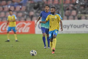 ސަސް ބަލިކޮށް ވެލެންސިއާ ތިން ވަނަ އަށް 