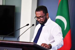 ނަޝީދު އިސްތިއުފާ ދީގެން ނަމަވެސް މަޖިލިސް ހިނގަންޖެހޭ: ސަރުކާރު