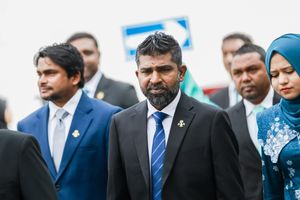 "Employees must promote govt to stay in their positions"