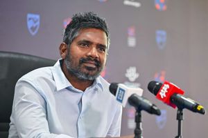 ބެންޖޯގެ އޮތީ "އީގަލްސްގެ ގޮތުގައި" ކުރިއަށްގެންދިއުމުގެ އަމާޒު
