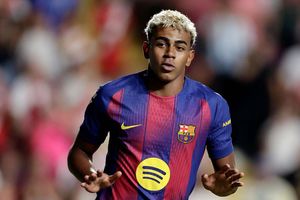 ޔަމާލްގެ އަނިޔާގެ މައްސަލައިގައި ބާސެލޯނާ އިން ފާޑުކިޔައިފި