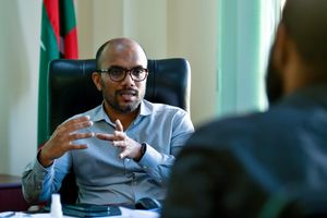 ބަޖެޓު ދެކޮޅު ޖައްސަން 15 ބިލިއަން ބޭނުންވޭ، ހޯދަނީ ދަރަނިން