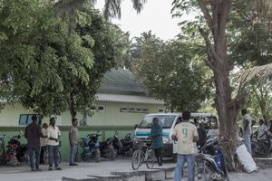 ނައީމާގެ ހަށިގަނޑު ވަޅުލައިފި, އަދި މީހަކު ހައްޔަރު ނުކުރޭ