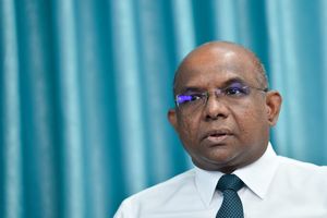 ޗައިނާއާ ގުޅުން ގާތް، ދޭތެރެ ޖައްސާނެ ކަމެއް ނެތް!