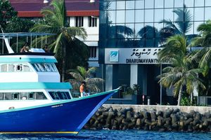 ސަރުކާރުން އިތުރު 100 މިލިއަން ޑޮލަރުގެ ސުކޫކު ވިއްކައިފި