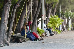 "ދަރިން ނުލިބޭ މީހުންނަށް އަޅާލުމުގެ ސިޔާސަތެއް އޮންނަން ޖެހޭ"