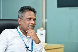 ޕްރައިމަރީގައި ވާދަކުރެއްވުމަށް އާޒިމް މިއަދު ފޯމު ހުށަހަޅުއްވަނީ