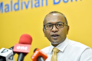 ހަސަން ލަތީފް އާއެކު އިތުރު ބަޔަކު ރަސްމީކޮށް އެމްޑީޕީއާ ގުޅިއްޖެ
