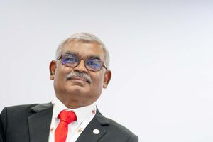 އޮލިމްޕިކް ކޮމިޓީގެ ރައީސް ކަމަށް ކުރިމަތިލެއްވީ ސައްތާރު އެކަނި