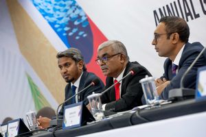 ބީއޭއެމްގެ ސަސްޕެންޝަން ހާލަތު ބަދަލުކުރަން މަސައްކަތް އެބަކުރަން