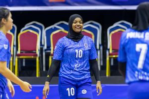 ގައުމީ ވޮލީ ލީގު: އެންމެ ކުރީގައި ޕޮލިސް އާއި ވެމްކޯ 