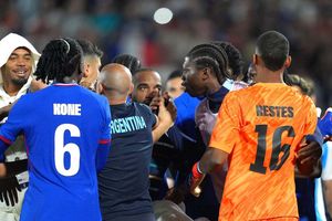 އާޖެންޓީނާ ކަޓުވާލައި ފްރާންސް އޮލިމްޕިކްސްގެ ސެމީ އަށް